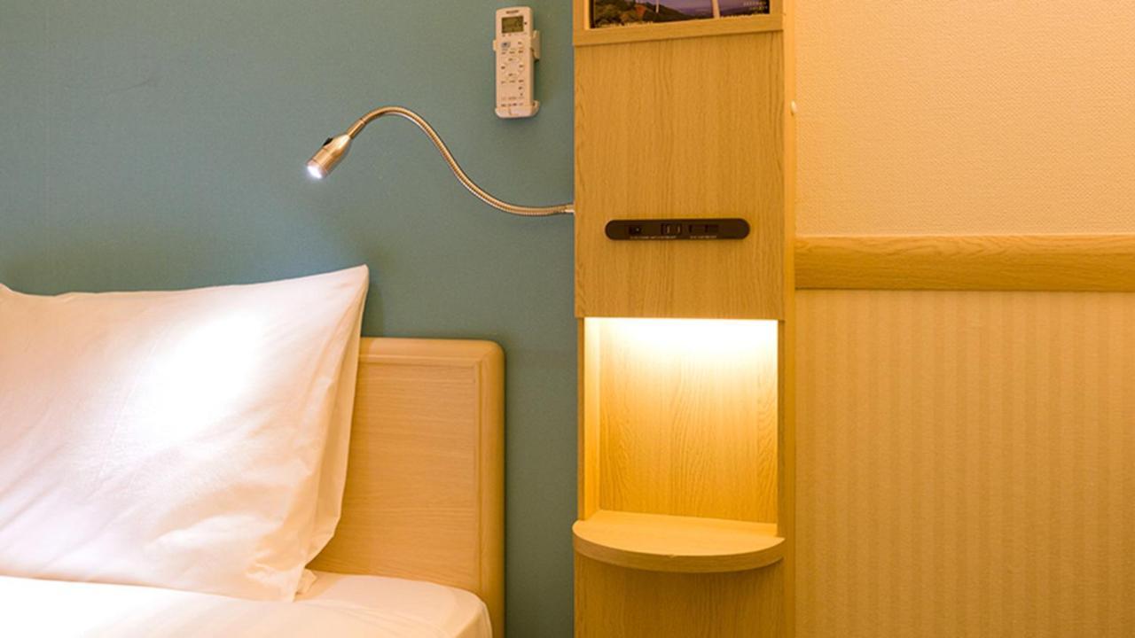 Toyoko Inn Kyoto Nijojo Minami Exterior photo